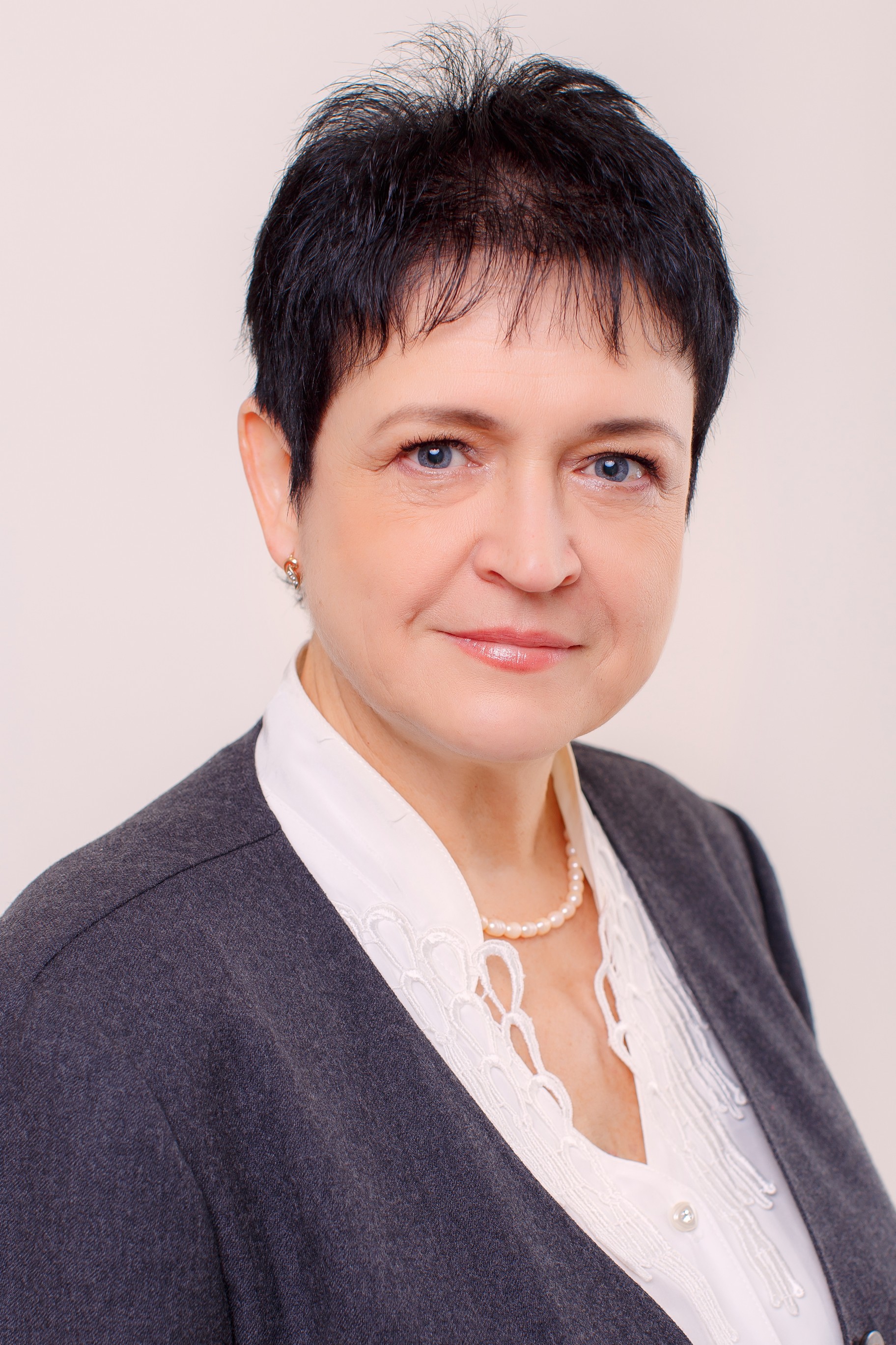 Поленова Лариса